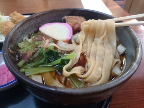 めん処一八のきしめんの汁