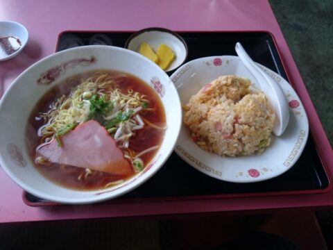アイヌ娘のチャーハンとラーメンセット