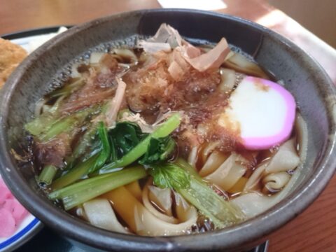 めん処一八のきしめん