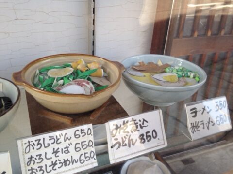 小出屋の食品サンプルショーケース