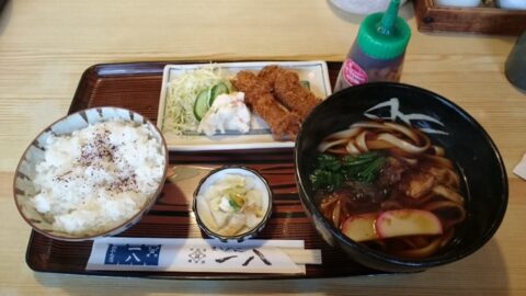 昭和橋一八のきしめん定食