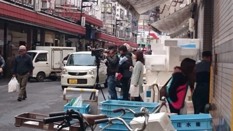 年末取材中の柳橋中央市場
