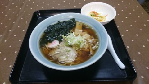食堂万雷の食券機