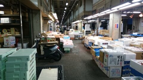 京都中央卸売市場の乾物売場