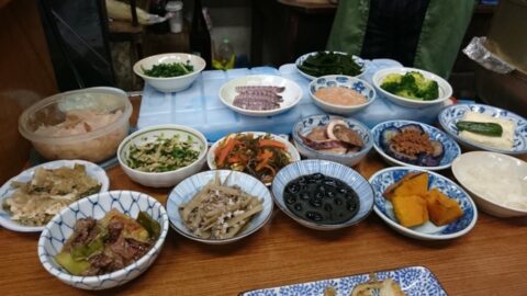 魚源食堂の朝酒全容