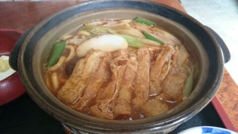 味噌煮込み定食の麺