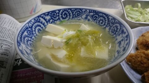 食堂かつやの湯豆腐卵入り