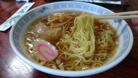 ナルト入りの玉川のラーメン