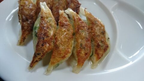 玉の家の餃子