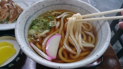 玉の家のうどん