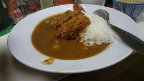食堂かつやのカキフライカレー