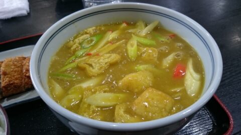 おか茂のカレーうどん