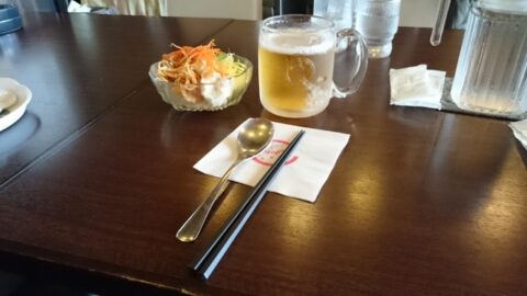 みやちょうのサラダとビール