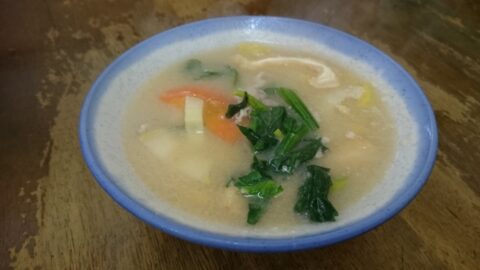 魚一食堂の白みそ豚汁