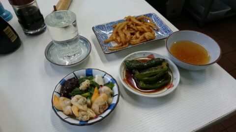 魚源食堂での朝酒全容