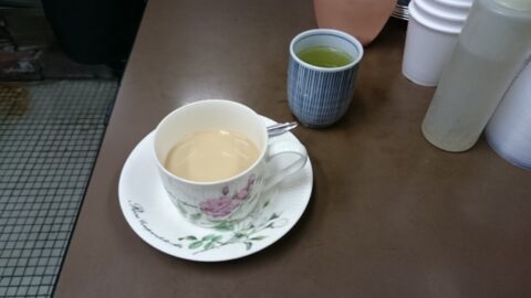 センリ軒で出されたお茶