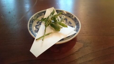 お茶の葉の天ぷら
