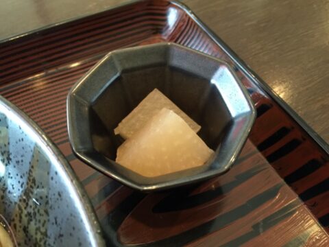 冷やしたぬきそばの小鉢