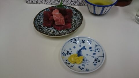 天房のまぐろブツ