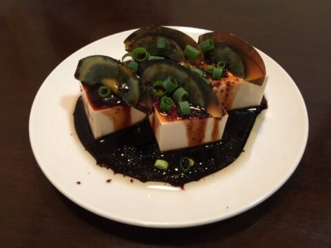 孫ちゃん食堂のピータン豆腐