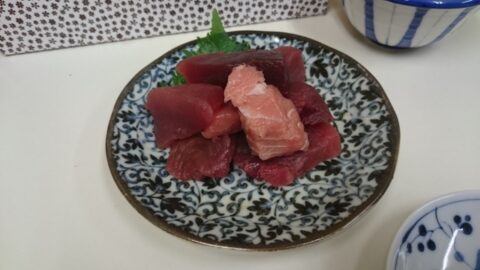 からしで味わうまぐろブツ