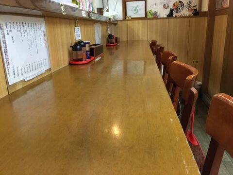 幸陽の店内