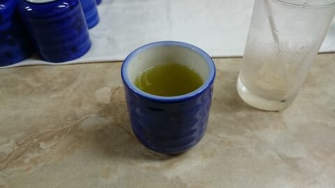 愛養で出されたお茶