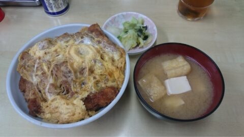 やしろ食堂のかつ丼