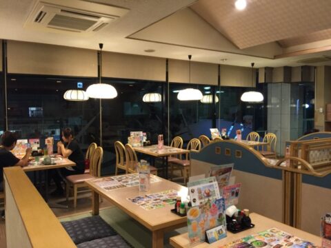 広いとんでん浦和店の店内