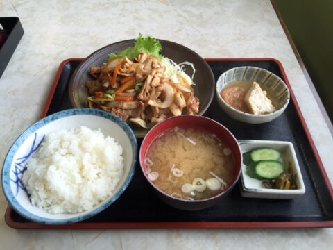 よこやまの焼き肉定食