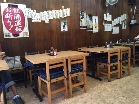 やまだやの店内
