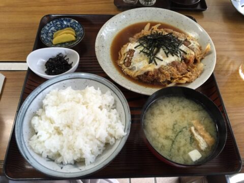 なみき食堂のカツ煮定食
