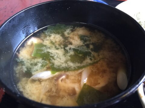 具だくさんの味噌汁