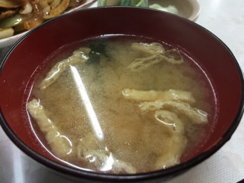 つるやの味噌汁
