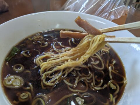 常滑チャーシュー 漆黒スープと肉塊チャーシュー