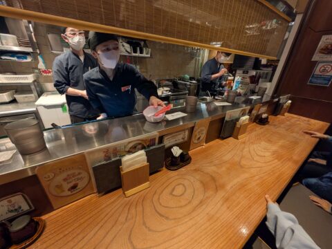 宮きしめん セントレア 店内の様子 ちょうちん横丁