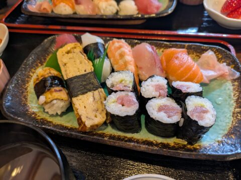 幸鮨 にぎり 巻き寿司 アップ