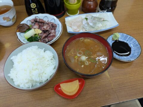 柳橋中央市場 生本鮪 タスマニアサーモン