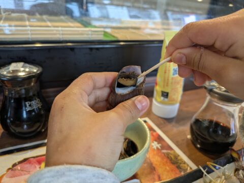 バイ貝は娘が剥いてくれます