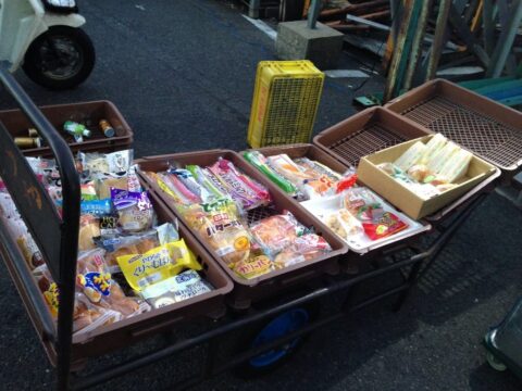 柳橋中央市場の食堂の料理