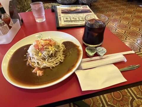 あんかけスパのカンツリーSサイズとアイスコーヒー