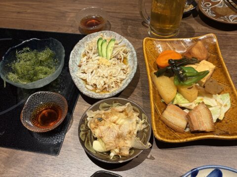 海ぶどう、ミミガー、島らっきょう、野菜の煮付け