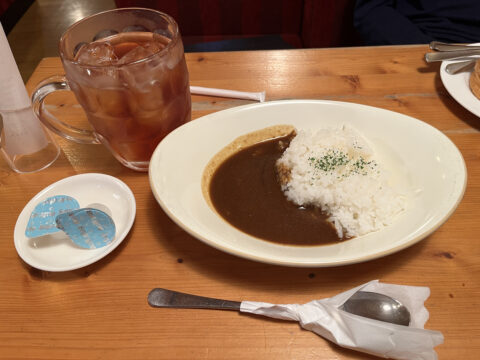 お子様ランチのミニカレー