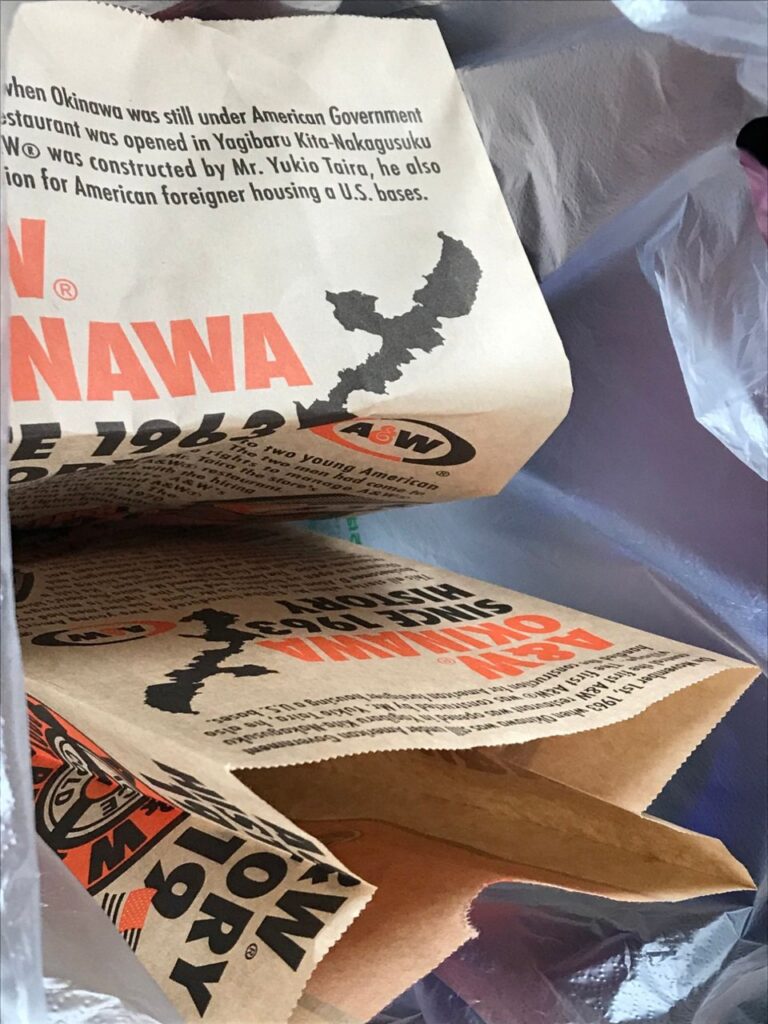 A&Wの紙袋。A&W OKINAWA SINCE 1963 HISTORY
